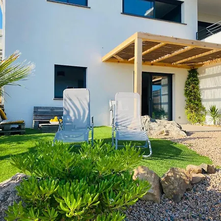 Lägenhet Beautiful U Mare Sea And Mountain View