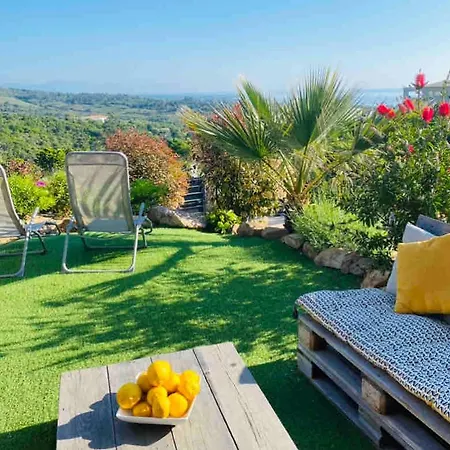 Beautiful U Mare Sea And Mountain View *